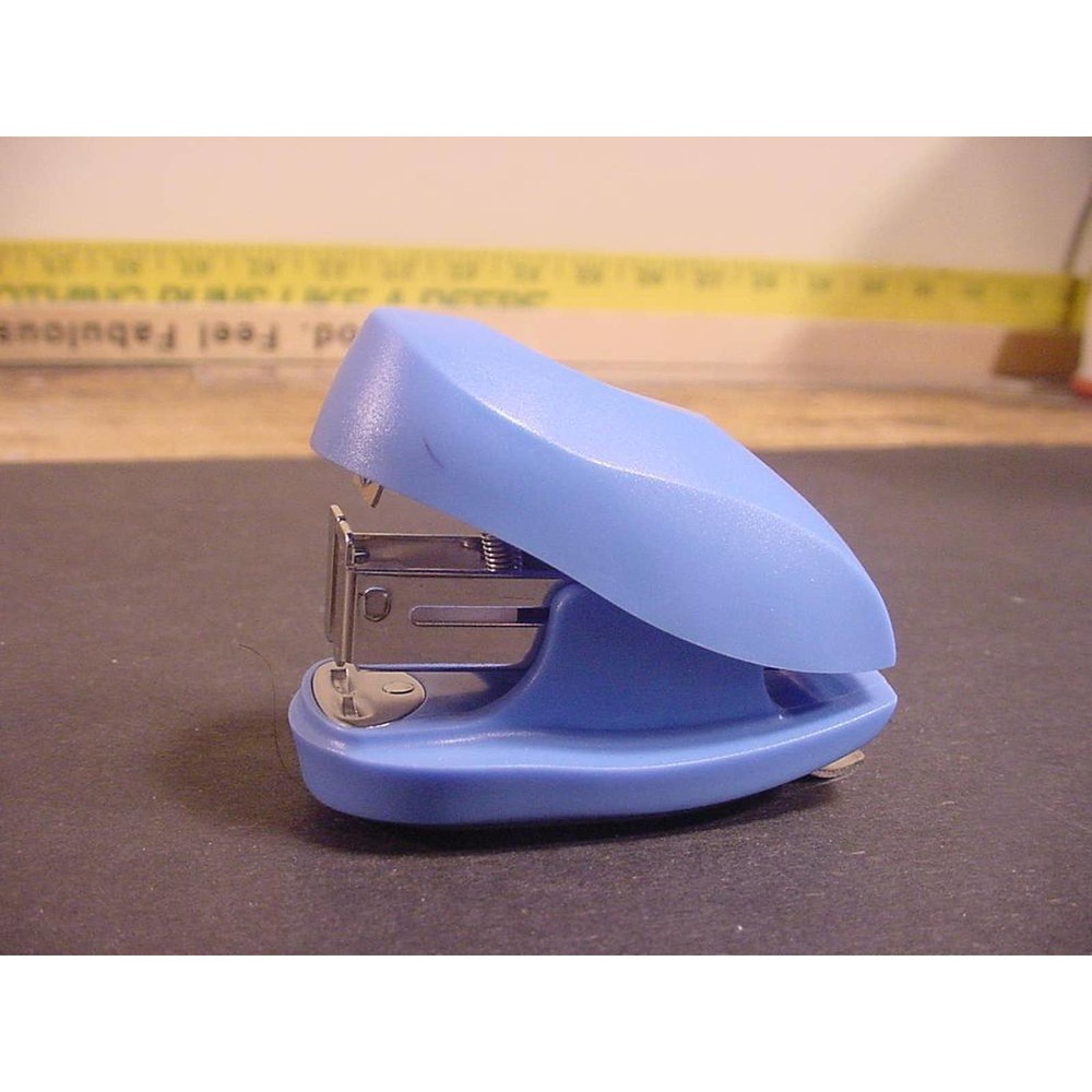 SWINGLINE Mini Stapler - 12 Sheet Capacity with Built-In Staple Remover